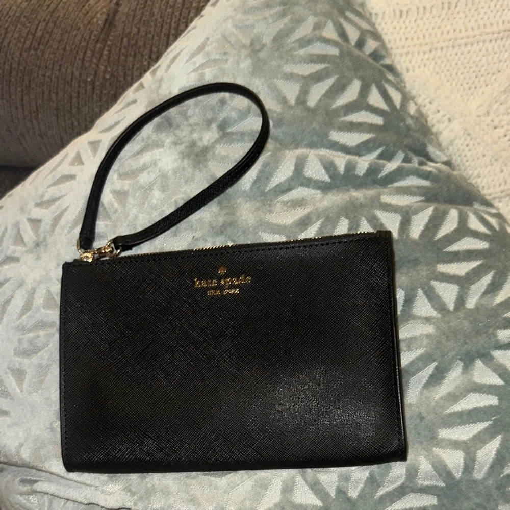 Kate Spade ♠️ Black Wristlet - Picture 1 of 7